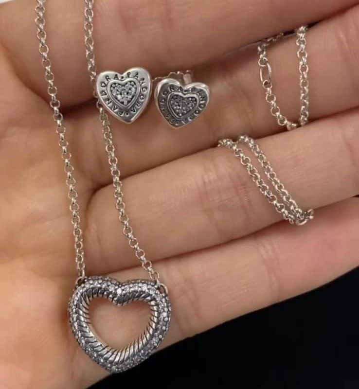 Handcrafted sterling silver necklace with minimalist design